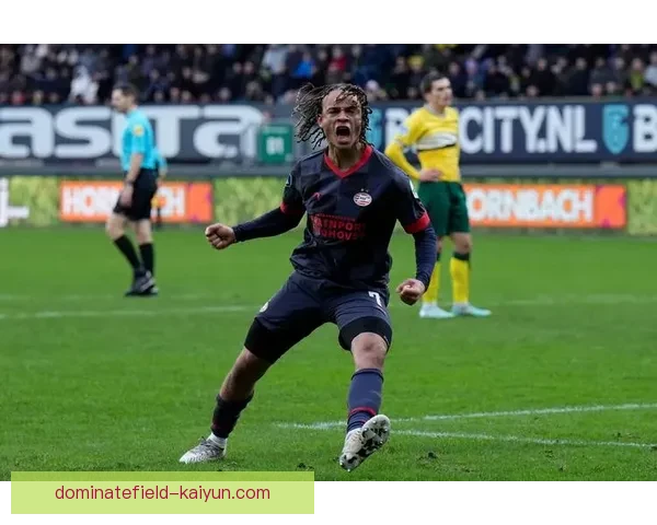 哈维·西蒙斯在国家队表现稳定，备受期待的未来之星