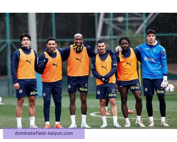 穆里尼奥战术执行难点分析：面对强敌时的适应能力与团队默契挑战